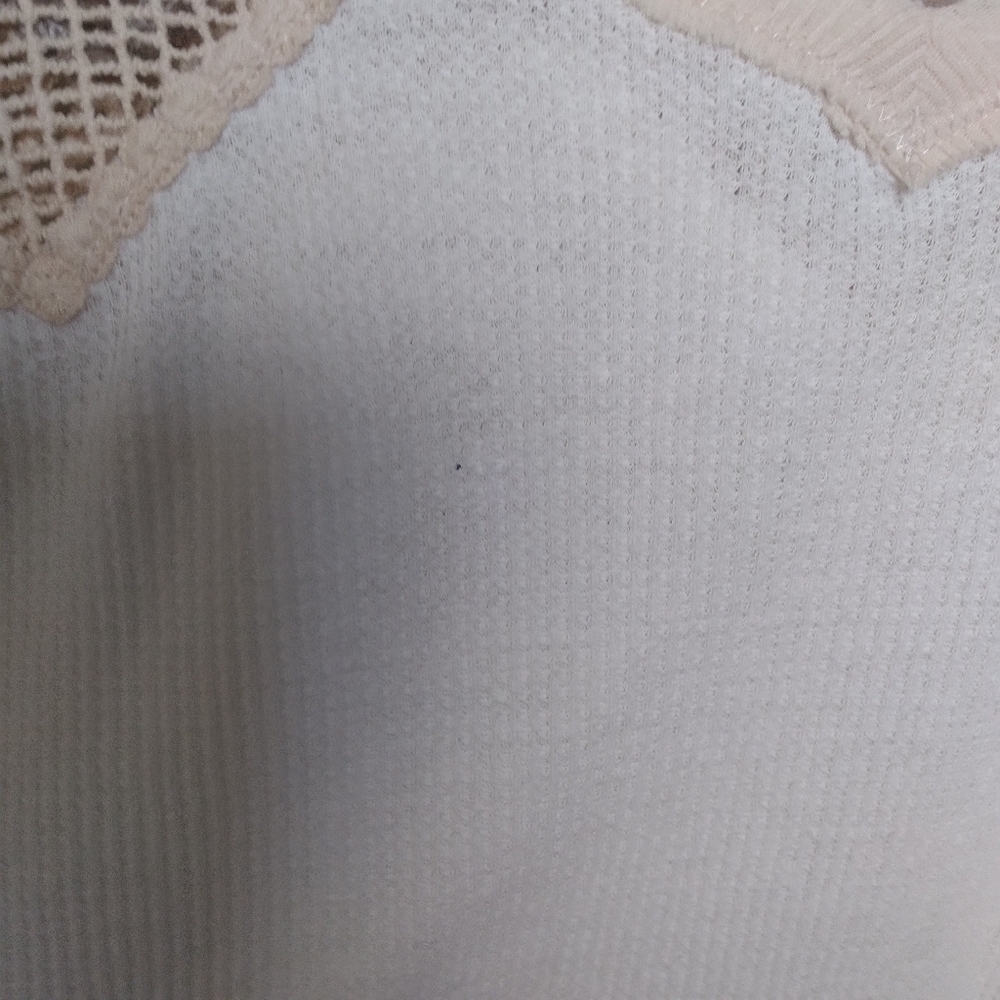 Free People White and Light Brown Crochet Neutral Thermal Top Size Xs - Picture 8 of 11